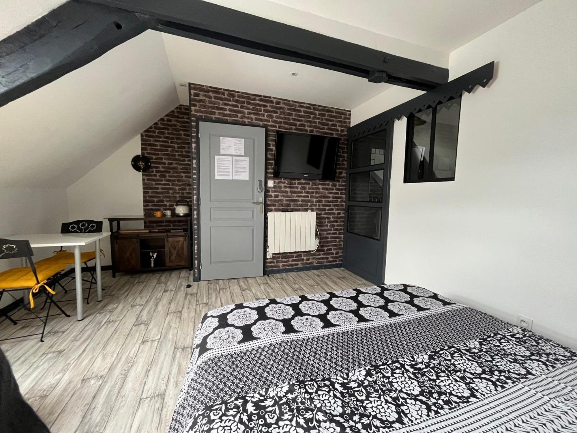 Chambres D'Hotes A La Forge Du Coglais La Selle-en-Cogles 外观 照片